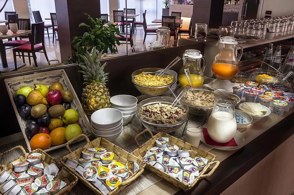 Hotel Capital Rovigo 4*,