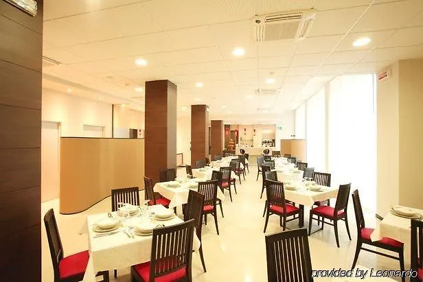 Hotel Capital Rovigo 4*,